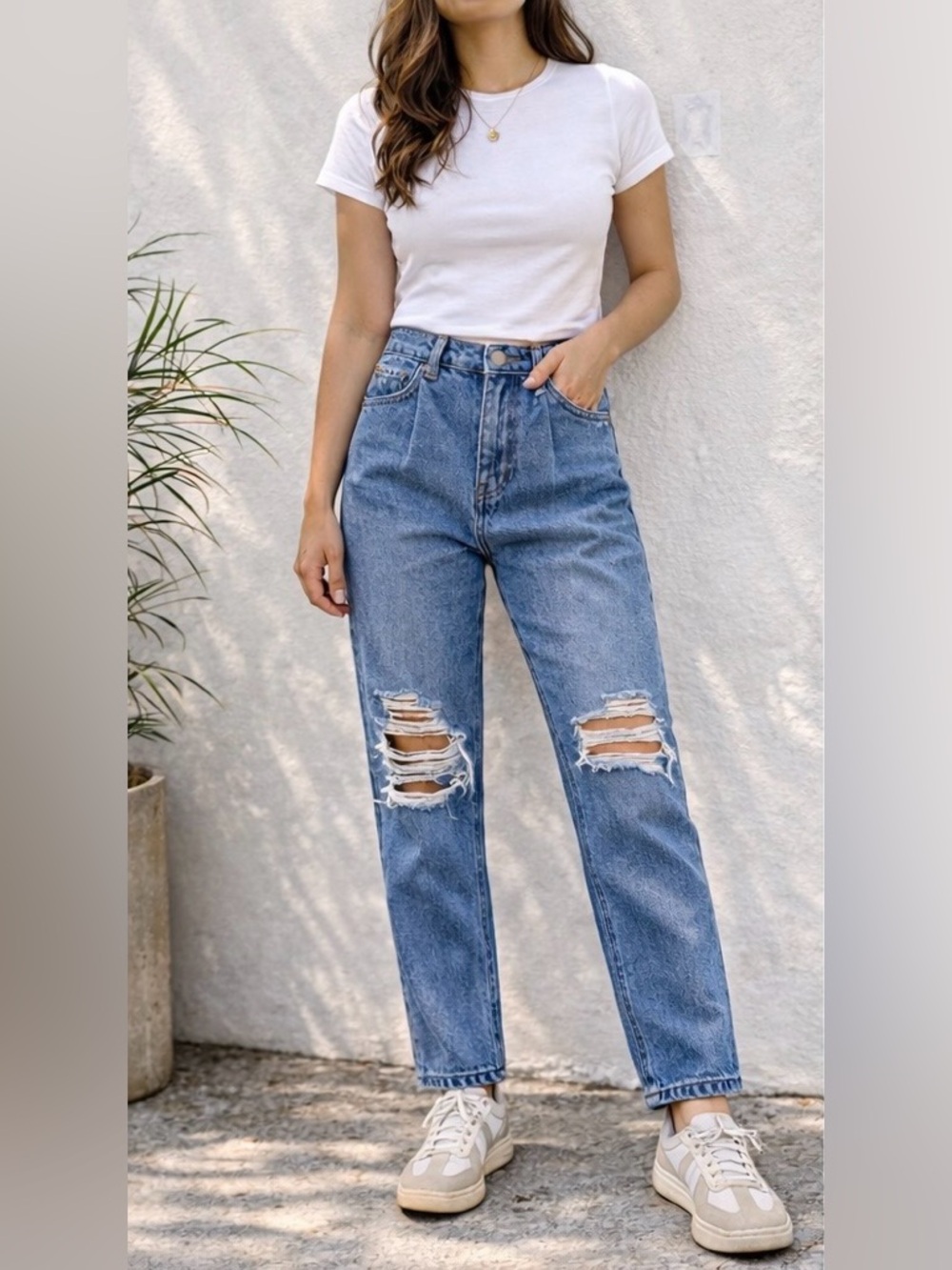439 Denim Blvd Los Angeles Vintage High Rise Distressed Mom Jeans 3 100% Cotton